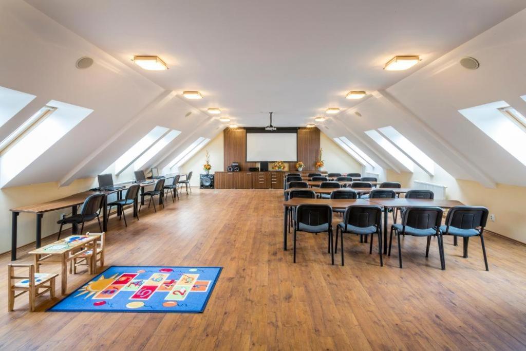 Hotel Sipox Štrba Esterno foto
