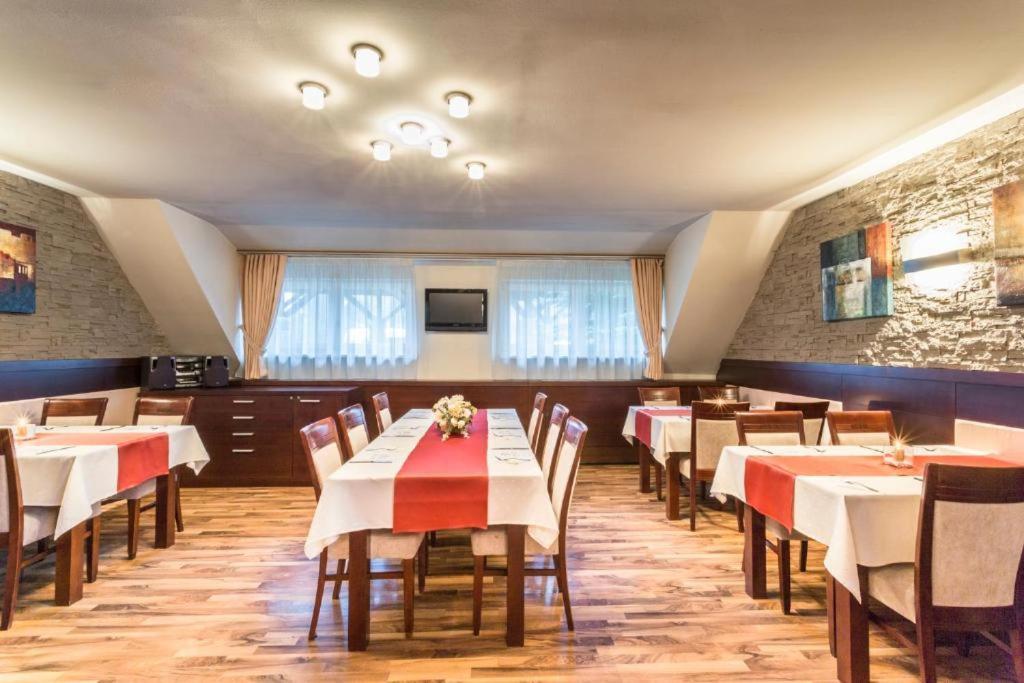 Hotel Sipox Štrba Esterno foto