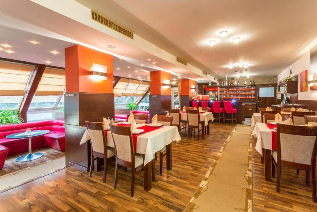 Hotel Sipox Štrba Esterno foto